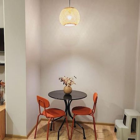 Studio With Balcony In Old City ティビリシ エクステリア 写真